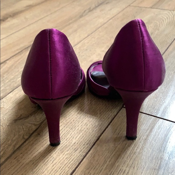 Nine West Purple Satin Pumps - Picture 4 of 5